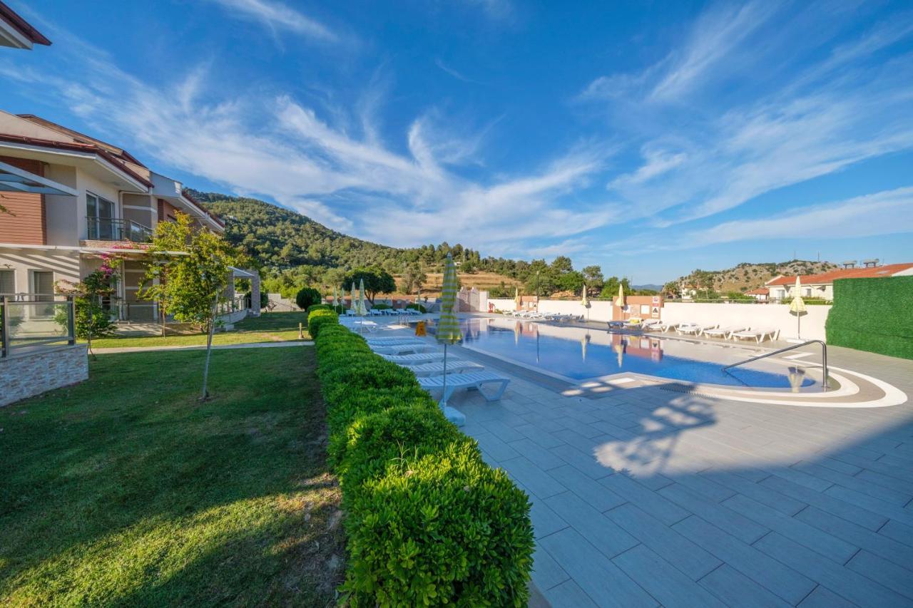 Golden Golf Sarigerme Villalari 外观 照片